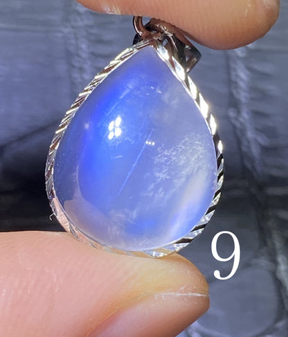 Moonstone,AAAA Blue Moonstone Pendant,June Birthstone, Lover's Stone,Moonstone Pendant,Handmade Gift,Graduation Gifts ET839