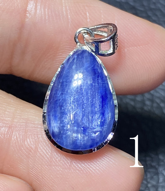 Kyanite,AAAA+ Natural Authentic Kyanite Silver Necklace,Gemstone Pendant,Handmade Jewelry,Women Jewelry,Necklace For Gift ET345