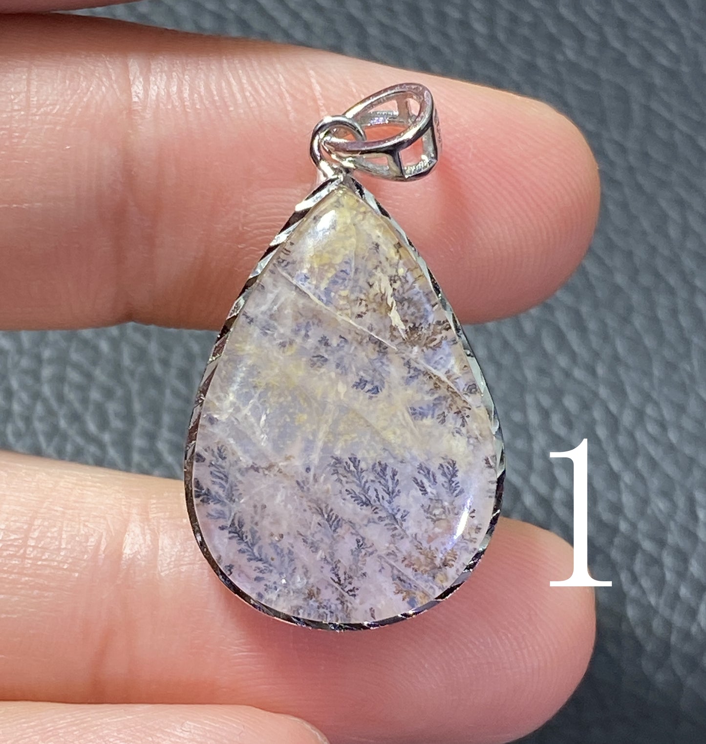 AAAA Dendritic Quartz Teardrop Cut,Natural Dendritic Brazilian Hemispherical Manganese Inclusion Quartz Crystal,Quartz Pendant Jewelry ET073