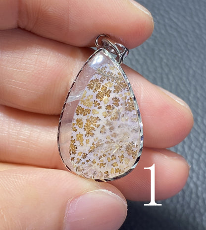 AAAA Dendritic Quartz Teardrop Cut,Natural Dendritic Brazilian Hemispherical Manganese Inclusion Quartz Crystal,Quartz Pendant Jewelry ET565