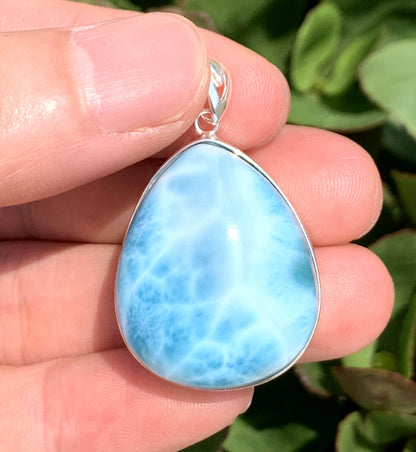 AAA+ Natural Authentic Dominican Larimar Pendant,Gems Jewelry,Gems Pendant,Crystal Pendant,ET528