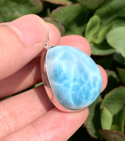 AAA+ Natural Authentic Dominican Larimar Pendant,Gems Jewelry,Gems Pendant,Crystal Pendant,ET528