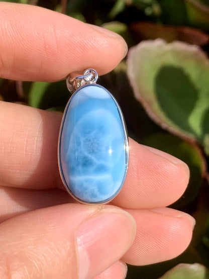 AAA+ Natural Authentic Dominican Larimar Pendant,Gems Jewelry,Gems Pendant,Crystal Pendant ET721