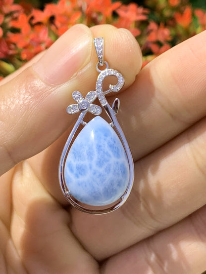 AAAA Natural Authentic Dominican Larimar Pendant,Gems Jewelry,Gems Pendant,Crystal Pendant ET773