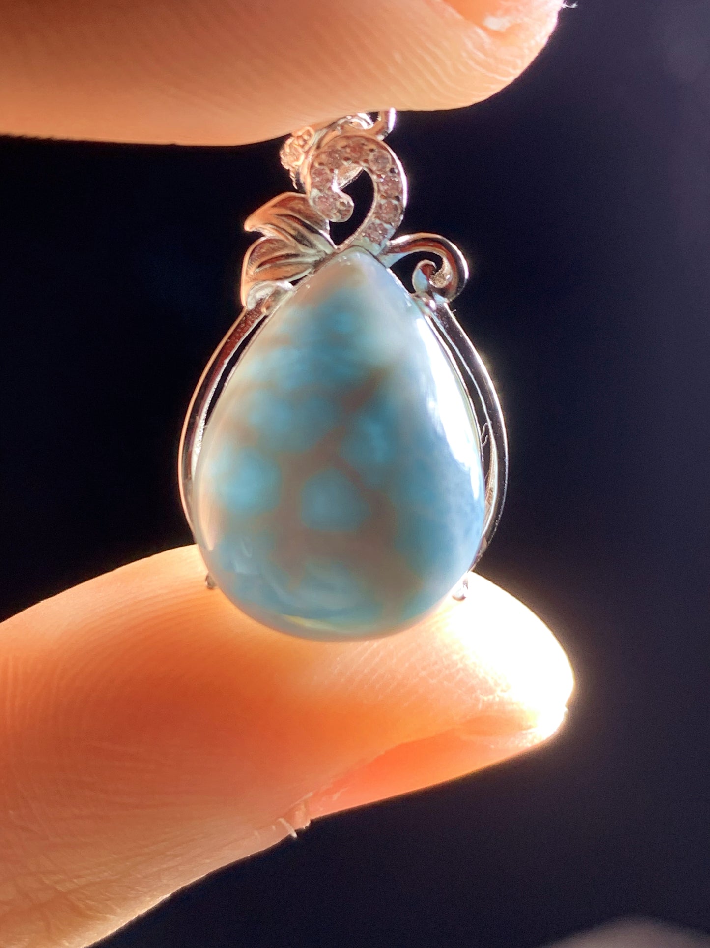 AAAA Natural Authentic Dominican Larimar Pendant,Gems Jewelry,Gems Pendant,Crystal Pendant ET772