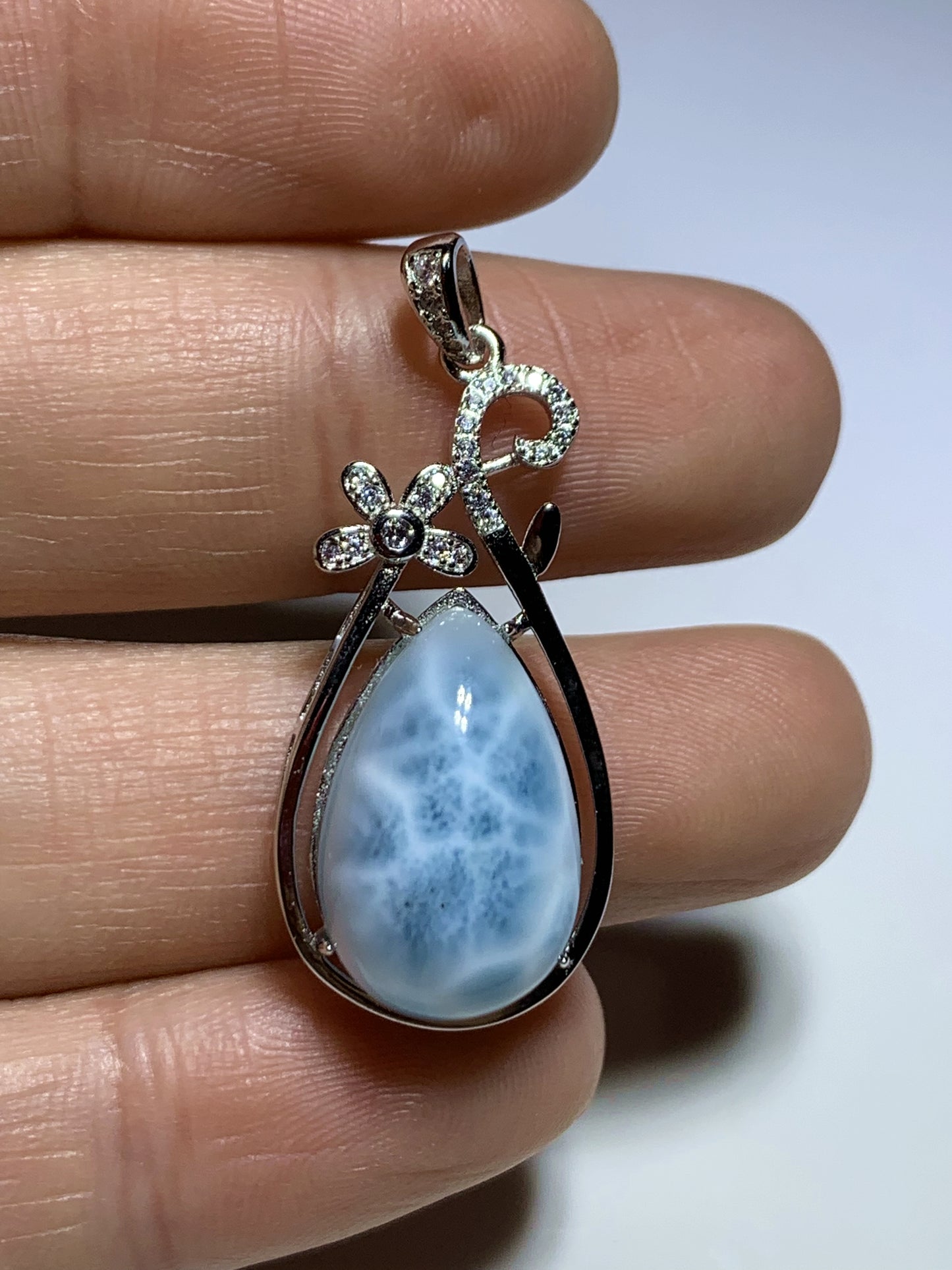 AAAA Natural Authentic Dominican Larimar Pendant,Gems Jewelry,Gems Pendant,Crystal Pendant ET778