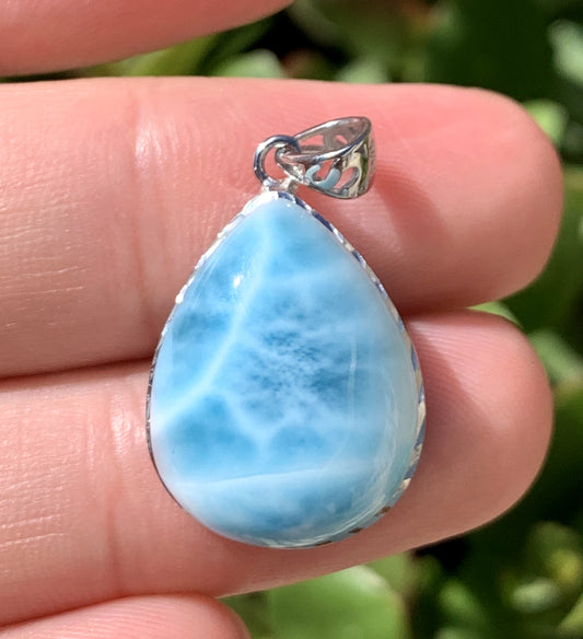 AAAA Natural Authentic Dominican Larimar Pendant,Gems Jewelry,Gems Pendant,Crystal Pendant ET1059