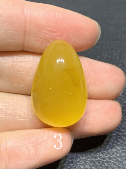 Natural Authentic Amber Pendant,Gems Jewelry,Gems Pendant,Crystal Pendant,Amber Jewelry ET1050