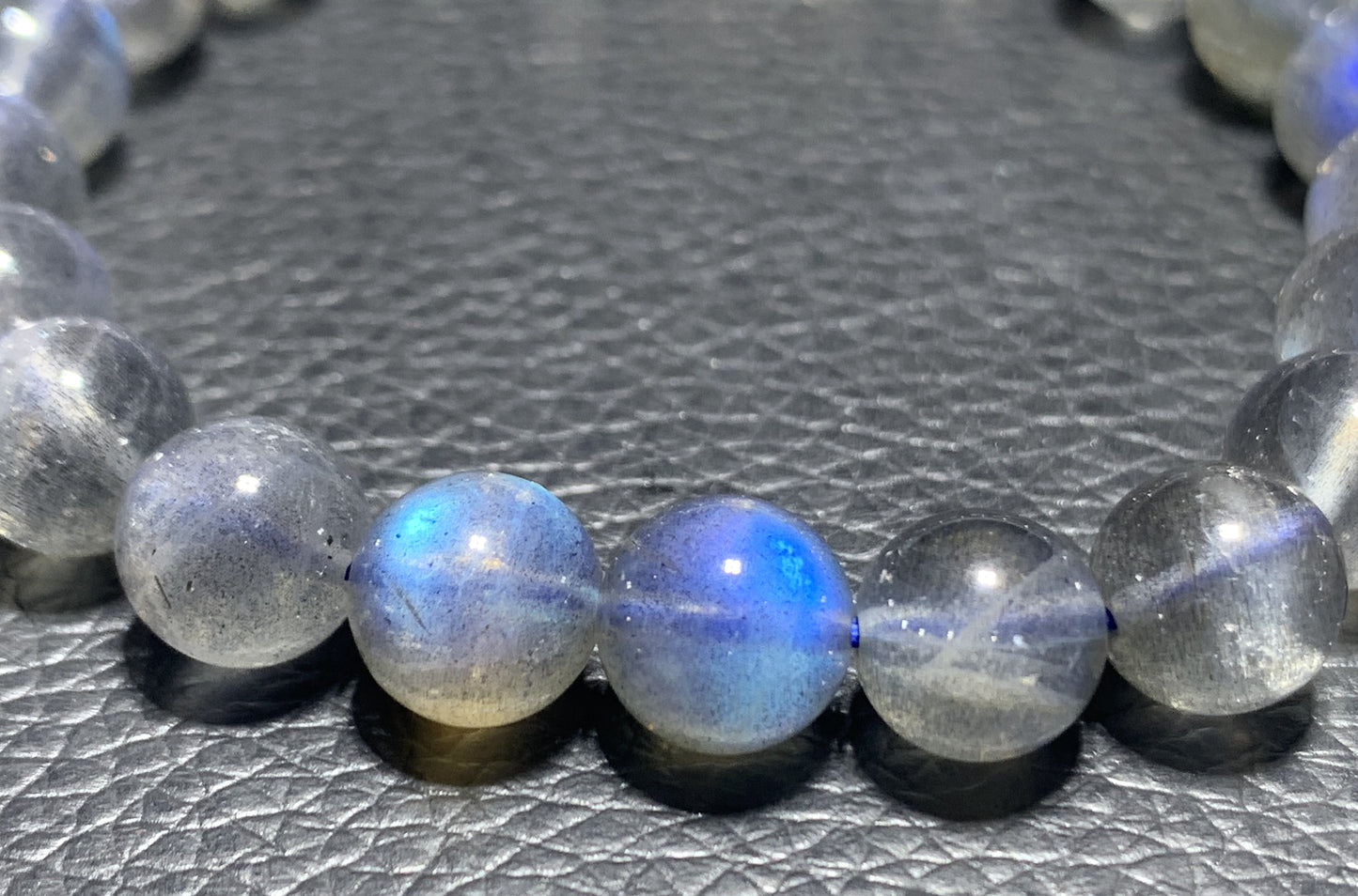 Labradorite Bracelet,AAA+ Natural Authentic Labradorite,Handmade Jewelry,Crystal Bracelet,Gemstone Bracelet,8mm Bracelet ET35