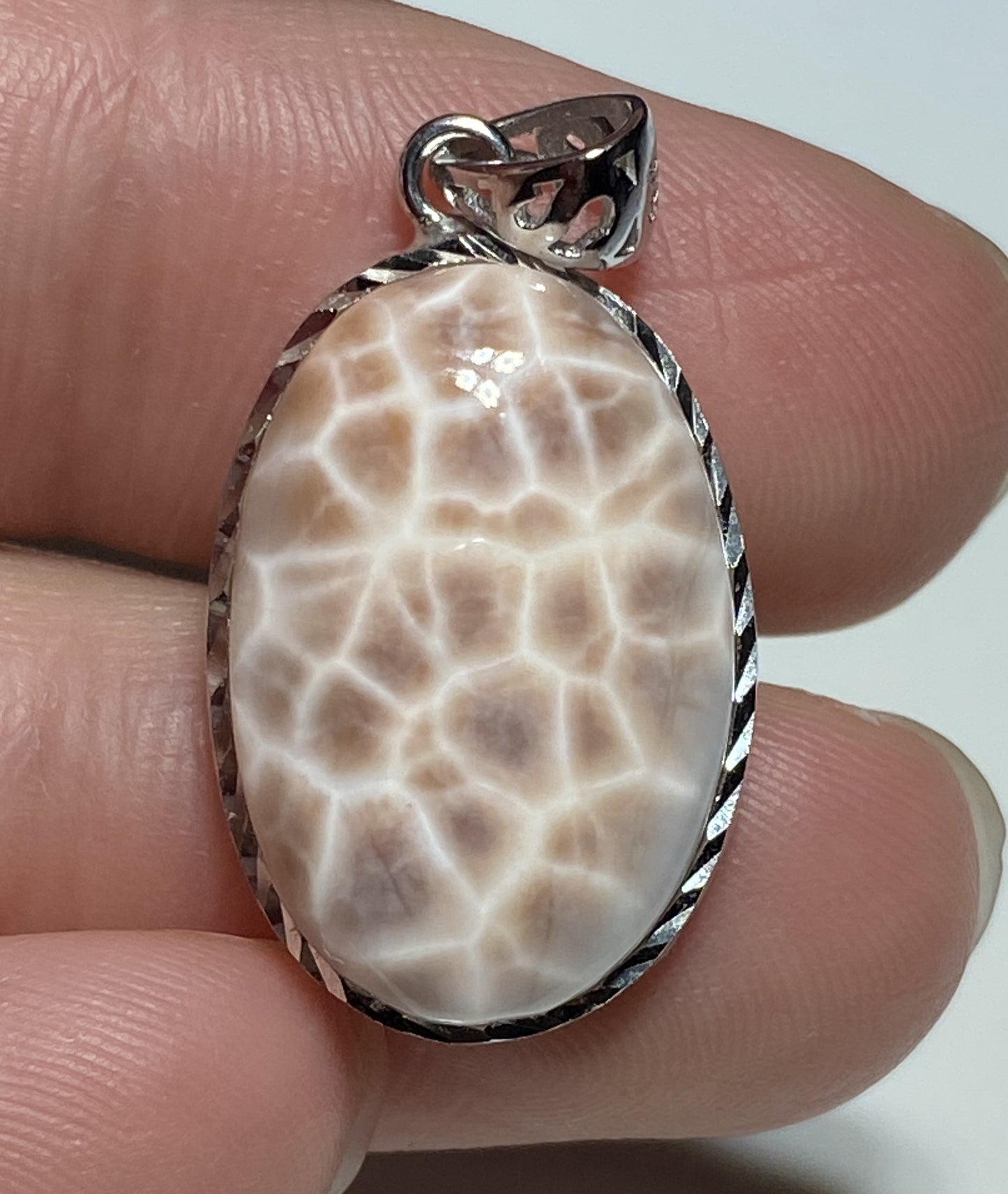 Natrolite Pendant,AAAA+ Natural Authentic Natrolite Pendant,925 Silver Pendant,Gemstone Pendant,Pink Larimar ET123