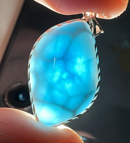 AAAA+ Natural Authentic Dominican Larimar Pendant,Gems Jewelry,Gems Pendant,Crystal Pendant,ET399