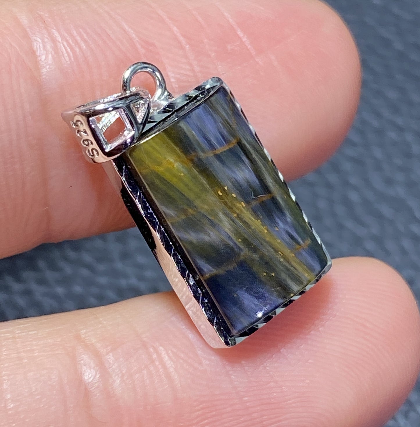 AAAA Natural Namibian Pietersite 925 Silver Pendant, Colored Full Fire Pietersite Pendant, Pietersite Gemstone ET464