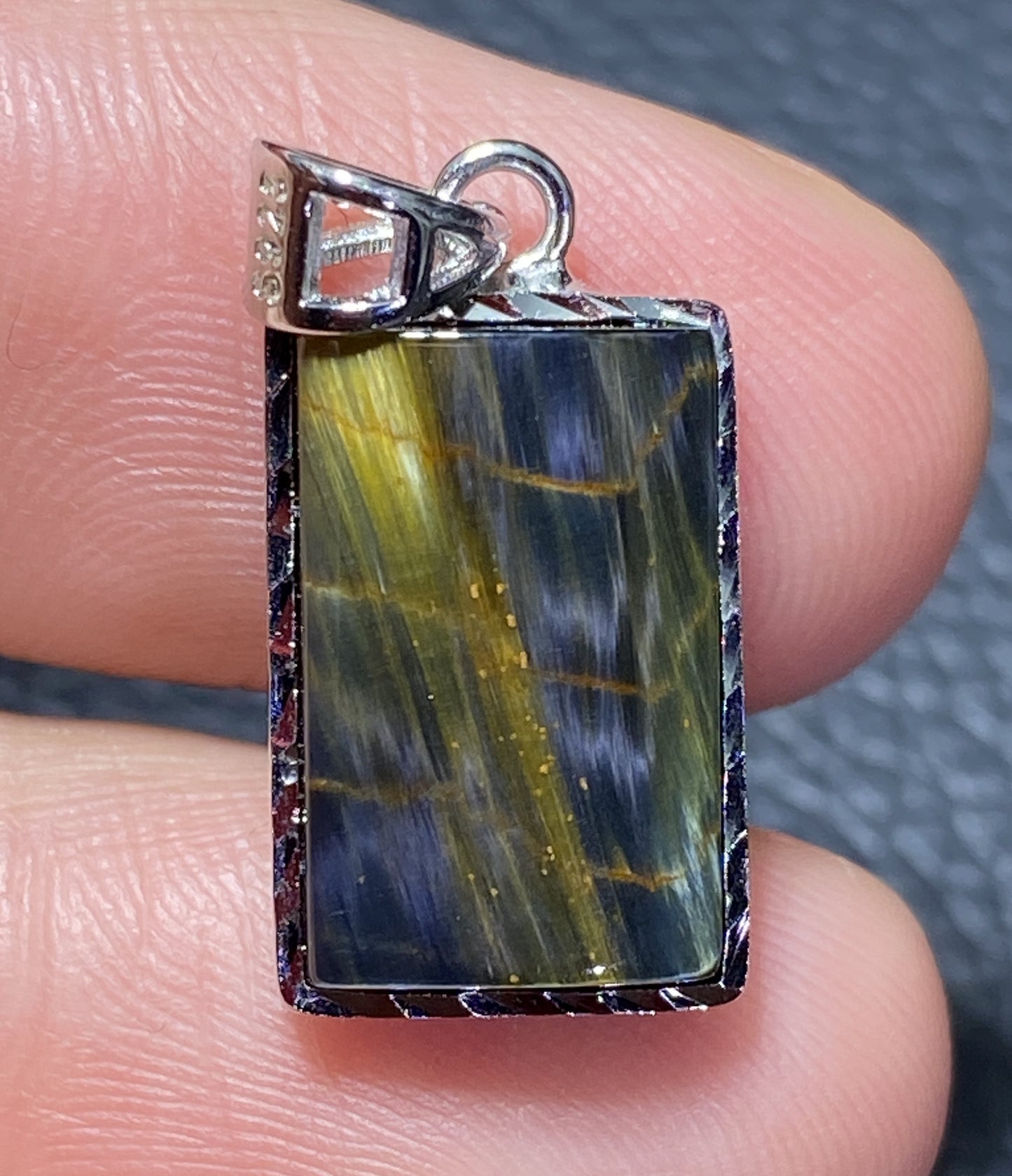 AAAA Natural Namibian Pietersite 925 Silver Pendant, Colored Full Fire Pietersite Pendant, Pietersite Gemstone ET464