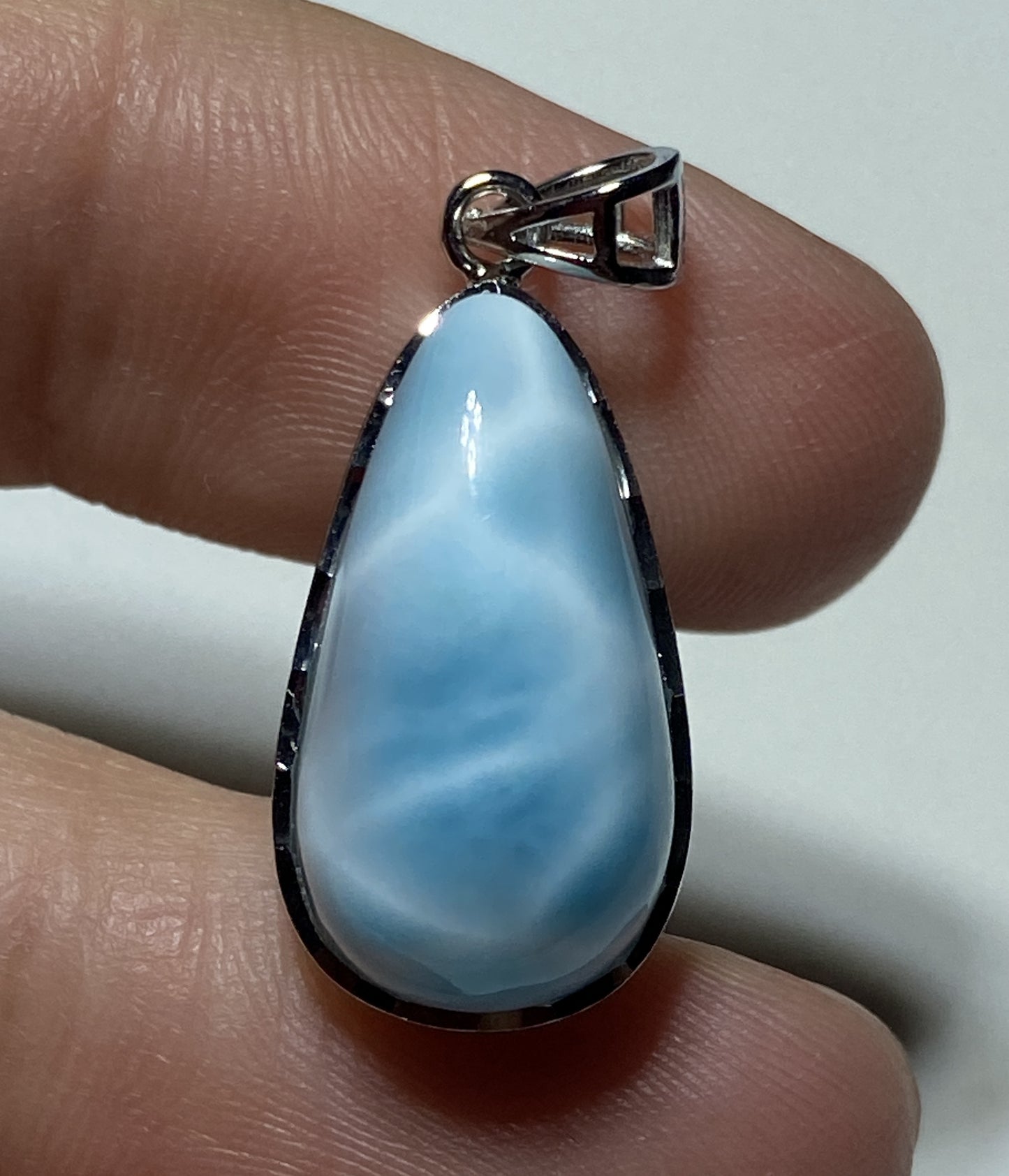 AAA+ Natural Authentic Dominican Larimar Pendant,Gems Jewelry,Gems Pendant,Crystal Pendant,ET719