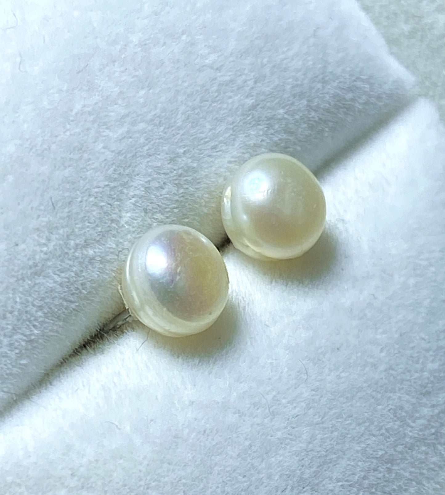 Natural pearl earrings,freshwater pearl earrings,pearl studs,women's jewelry,Birthstone Jewelry, Gift for Her,Gift For Mom