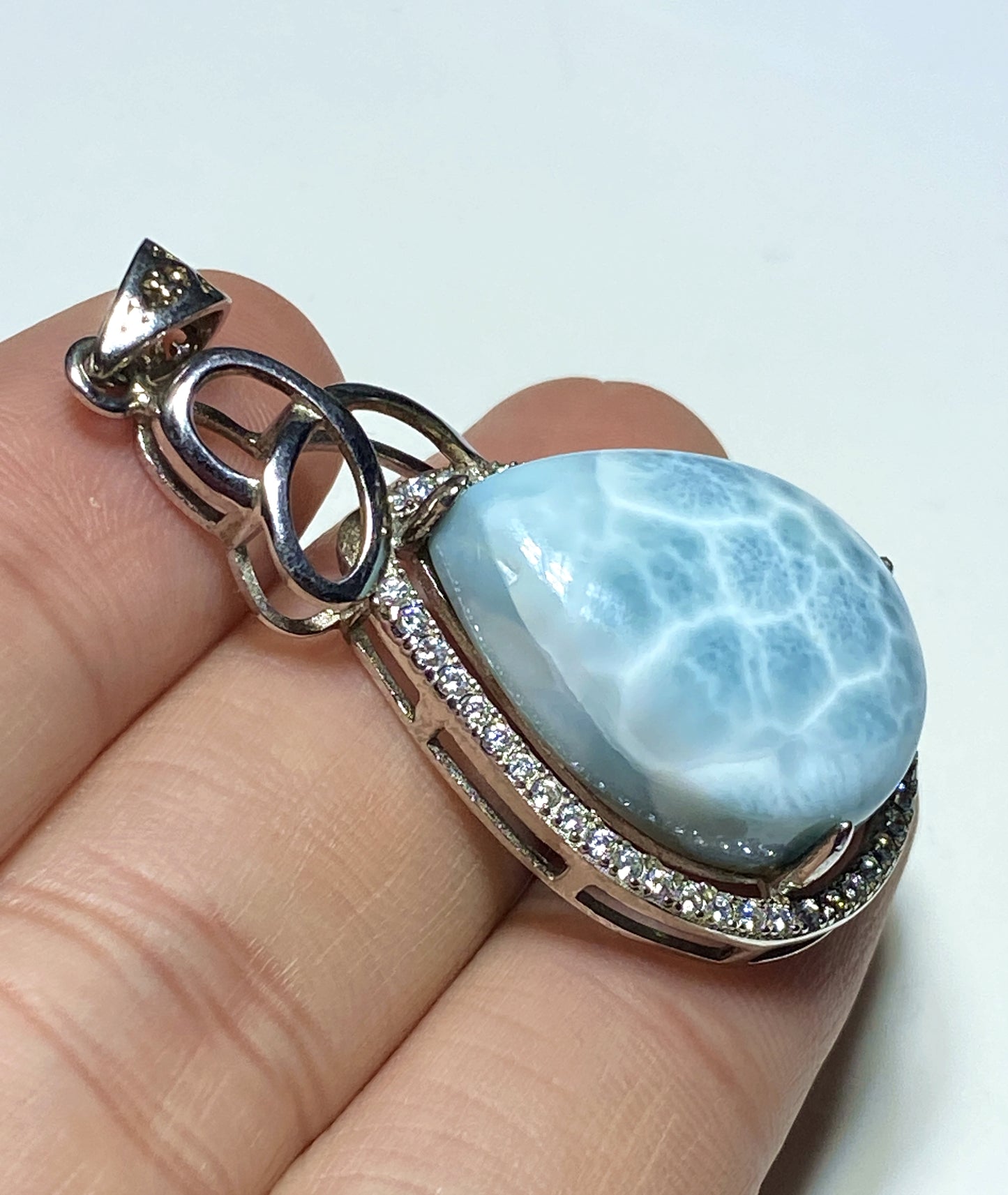 AAA+ Natural Authentic Dominican Larimar Pendant,Larimar Necklace,Crystal Pendant,Gems Pendant ET177