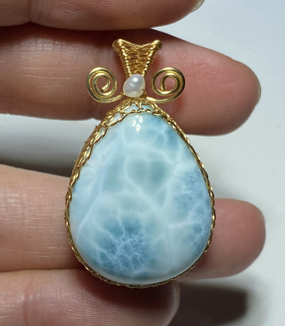 AAA+ Natural Authentic Dominican Larimar Pendant,Gems Jewelry,Gems Pendant,Crystal Pendant,ET377