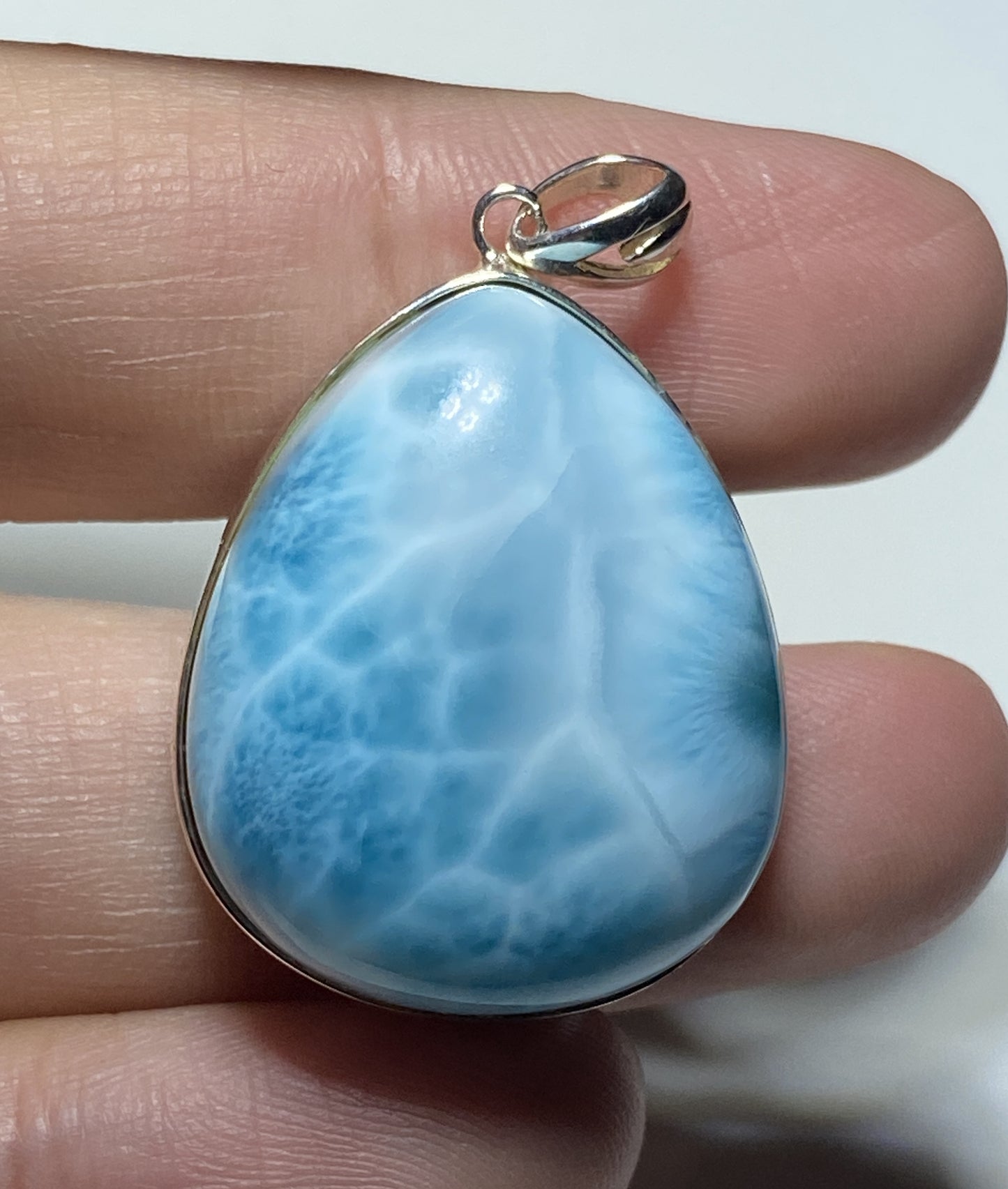 AAA+ Natural Authentic Dominican Larimar Pendant,Gems Jewelry,Gems Pendant,Crystal Pendant,ET528