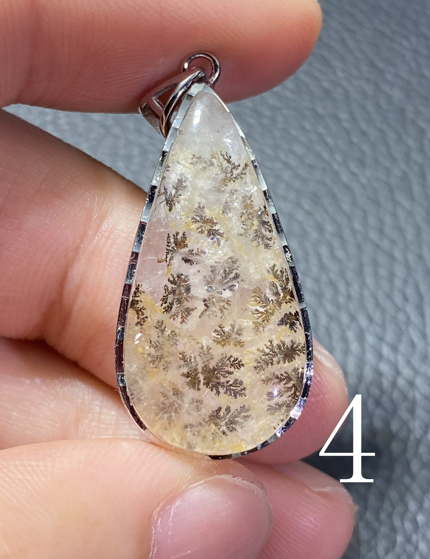 AAAA Dendritic Quartz Teardrop Cut,Natural Dendritic Brazilian Hemispherical Manganese Inclusion Quartz Crystal,Quartz Pendant Jewelry ET565